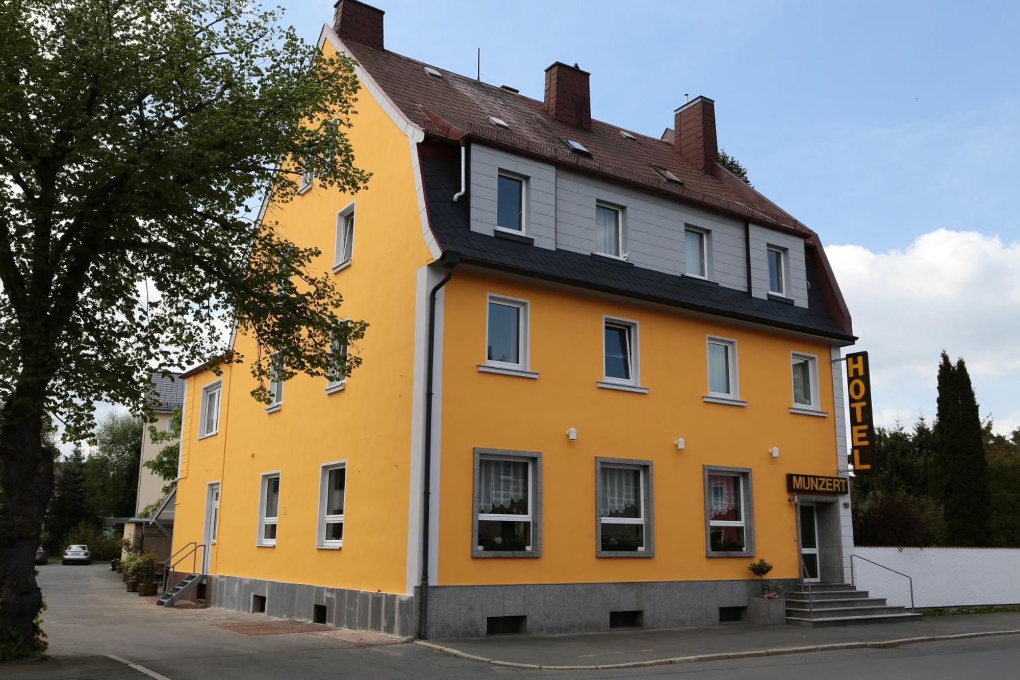 Hotel Munzert ホーフ エクステリア 写真